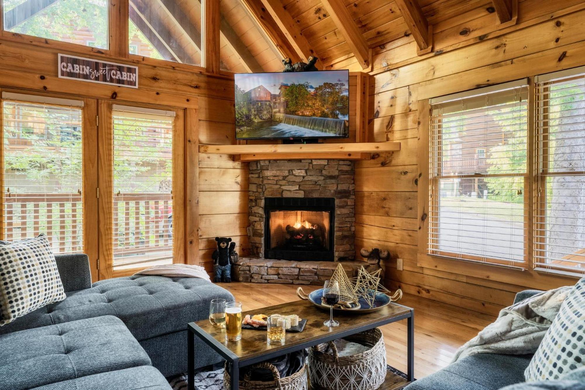 Alpine Resort Near Dollywood, Hot Tub, Game Room, Outdoor Pool, Fast Wifi Pigeon Forge Esterno foto
