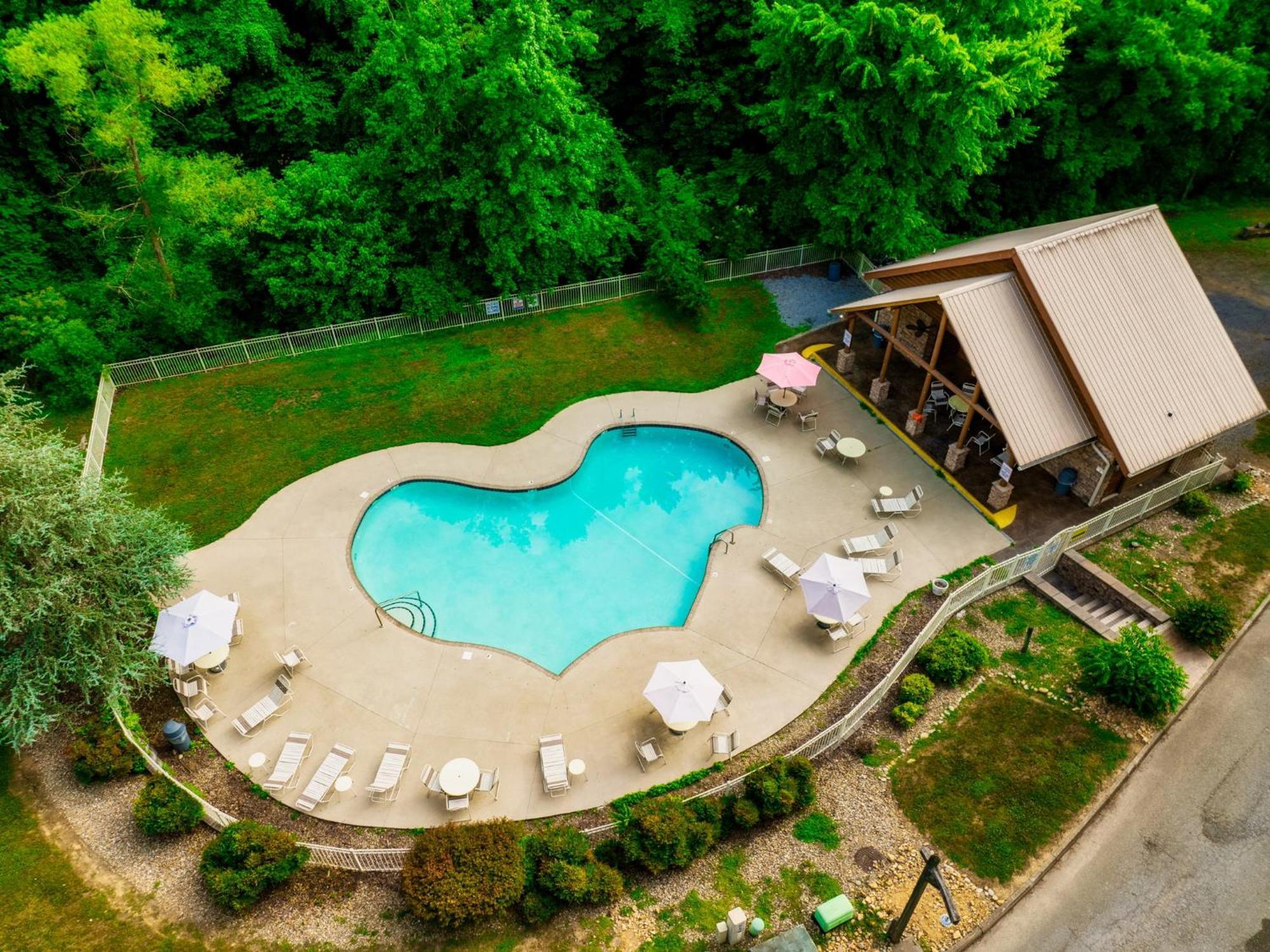 Alpine Resort Near Dollywood, Hot Tub, Game Room, Outdoor Pool, Fast Wifi Pigeon Forge Esterno foto
